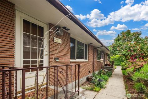 3207 64TH Seattle WA 98107