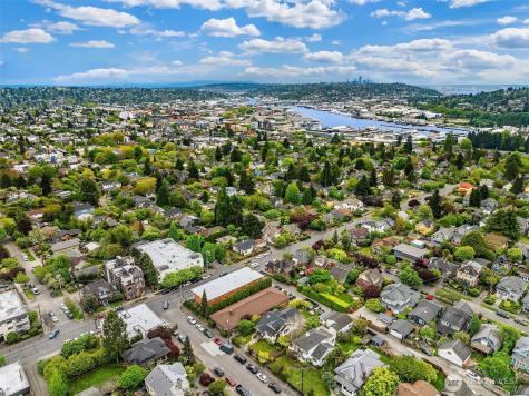 3207 64TH Seattle WA 98107