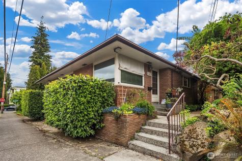 3207 NW 64th Street Seattle WA 98107