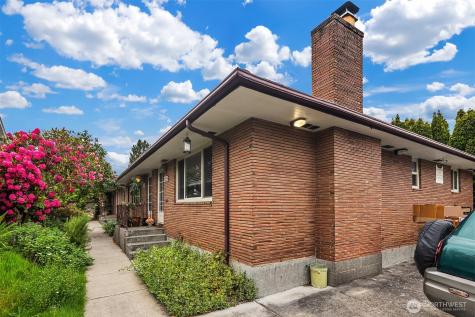 3207 NW 64th Street Seattle WA 98107
