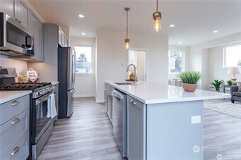 1024 N 8th Street Mount Vernon WA 98273
