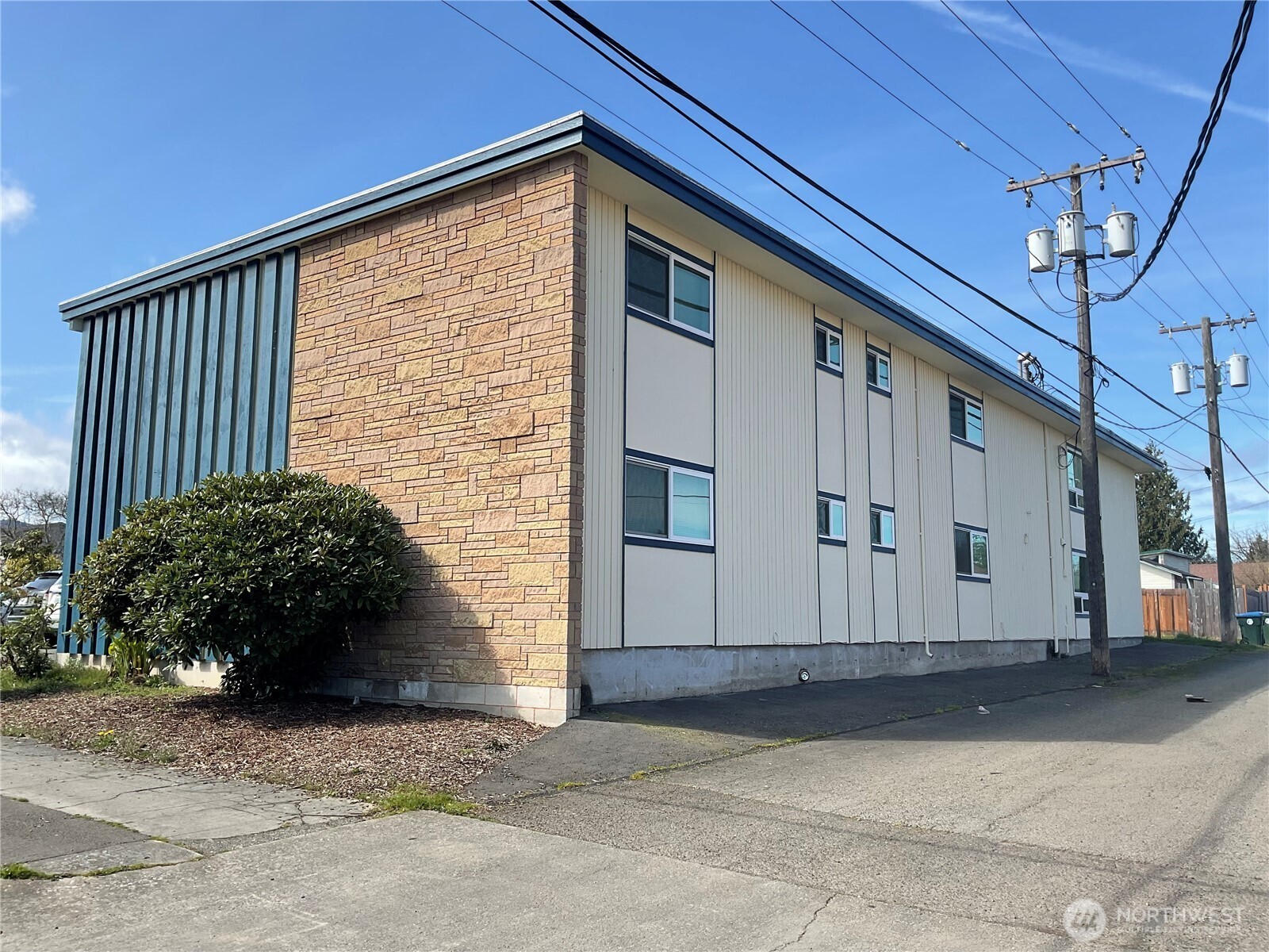 402 Laurel Street Port Angeles WA 98362