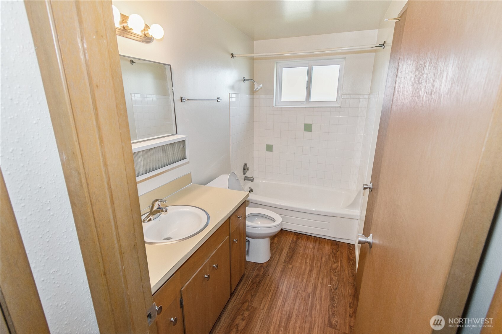 402 Laurel Street Port Angeles WA 98362