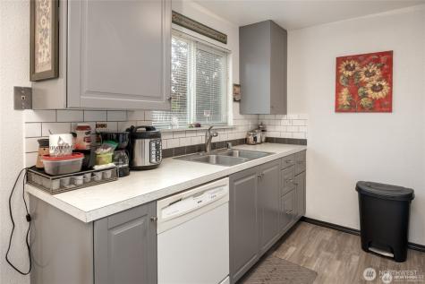 1205 130th Street S Tacoma WA 98444