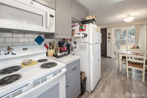 1205 130th Street S Tacoma WA 98444