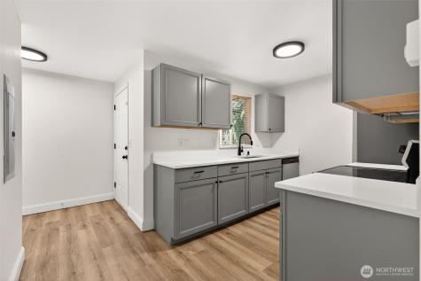 6215 29th Street NE Tacoma WA 98422