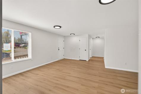 6215 29th Street NE Tacoma WA 98422