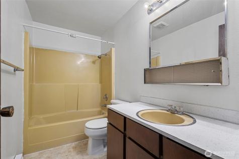 2312 Orleans Street Bellingham WA 98229