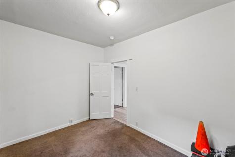 2204 S 12th Street Tacoma WA 98405