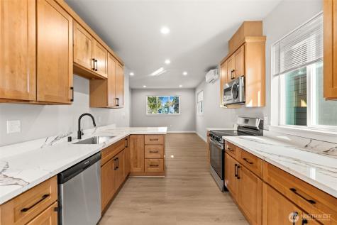 313 118th Street S Tacoma WA 98444