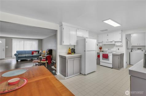 13620 14th Avenue S Tacoma WA 98444