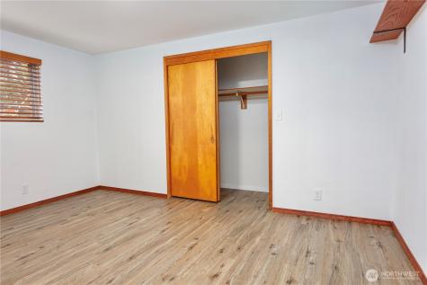 2205 S Meridian Puyallup WA 98374