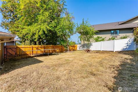 2205 S Meridian Puyallup WA 98374
