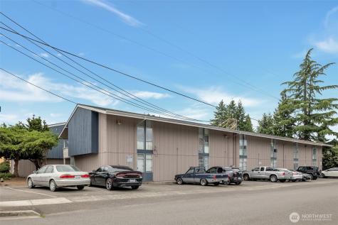 219 5th Avenue NE Puyallup WA 98372