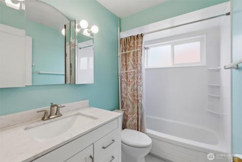 1318 W Barrett Street Seattle WA 98119