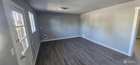 616 Columbia Avenue Bridgeport WA 98813