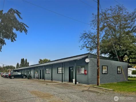 616 Columbia Avenue Bridgeport WA 98813