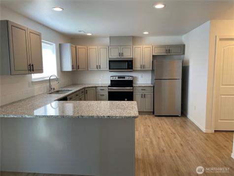 1525 S Monroe Street Moses Lake WA 98837