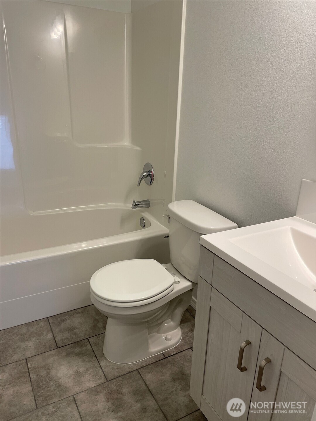 1525 S Monroe Street Moses Lake WA 98837
