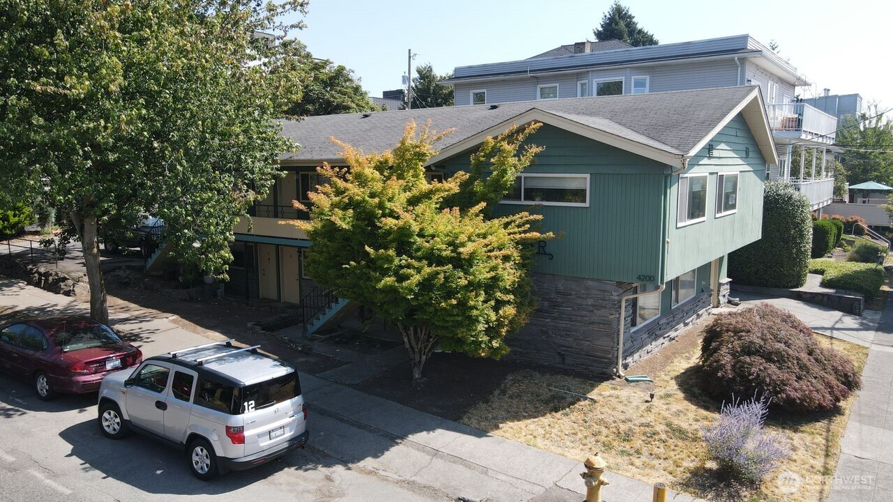 4200 Fremont Avenue N Seattle WA 98103