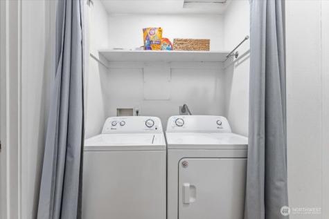 380 N Shore Court Manson WA 98831