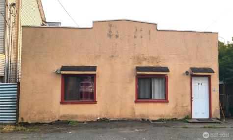 529 N 103rd Street Seattle WA 98133