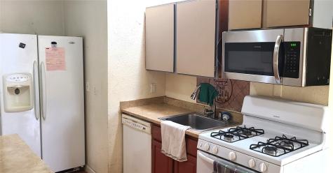 529 N 103rd Street Seattle WA 98133