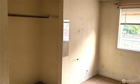 529 N 103rd Street Seattle WA 98133