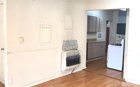 529 N 103rd Street Seattle WA 98133