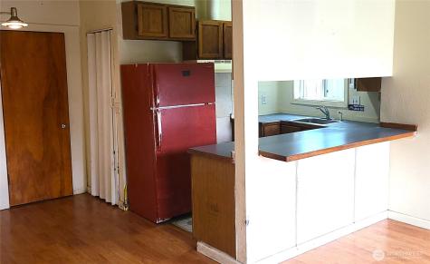 529 N 103rd Street Seattle WA 98133