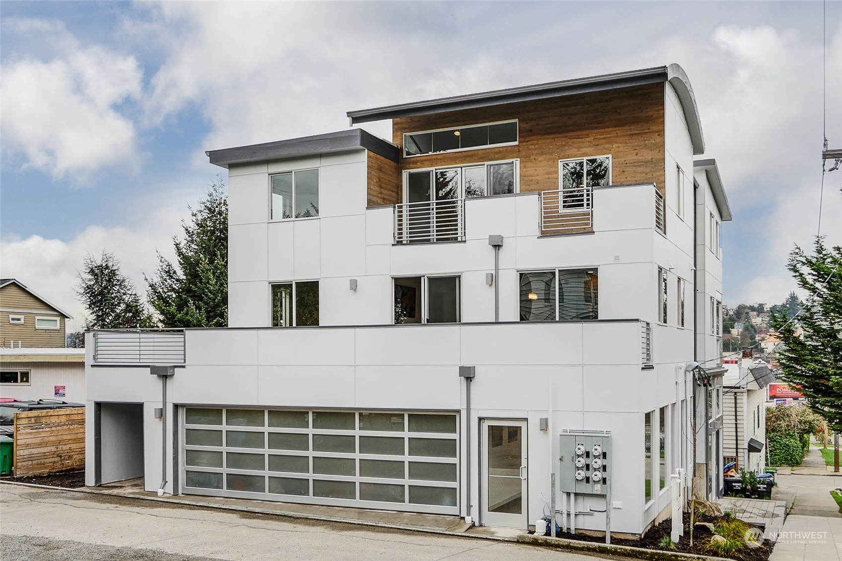 2110 W Dravus Street Seattle WA 98199