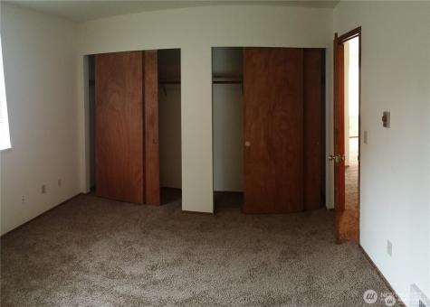 906 S 22nd Court Mount Vernon WA 98274