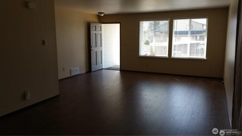 906 S 22nd Court Mount Vernon WA 98274