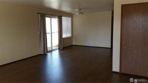 906 S 22nd Court Mount Vernon WA 98274