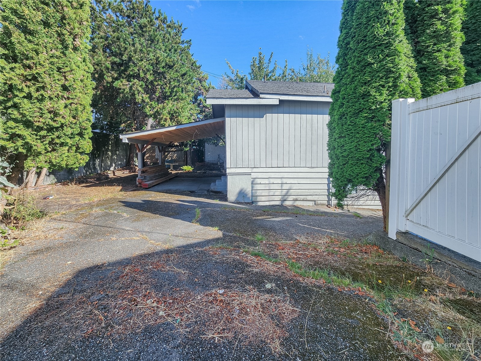 2325 Wheaton Way Bremerton WA 98310
