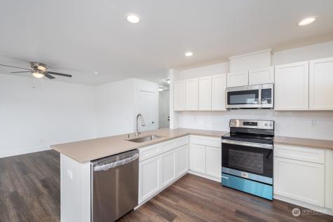 509 S Pine Avenue Warden WA 98857