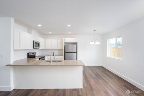509 S Pine Avenue Warden WA 98857