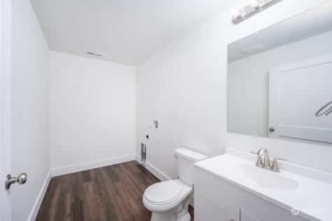 509 S Pine Avenue Warden WA 98857