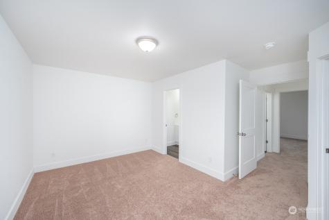 509 S Pine Avenue Warden WA 98857