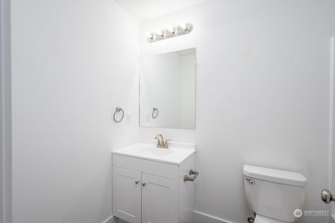 509 S Pine Avenue Warden WA 98857