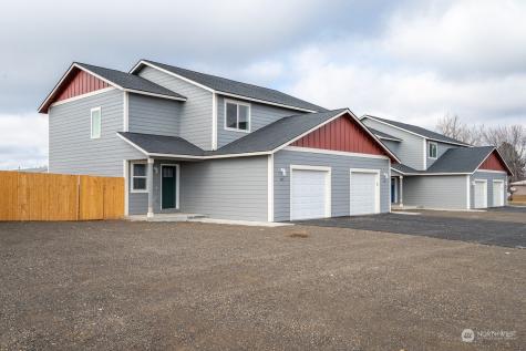 509 S Pine Avenue Warden WA 98857