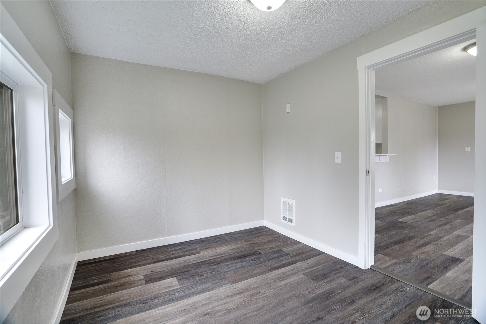 325 N Cambrian Bremerton WA 98312