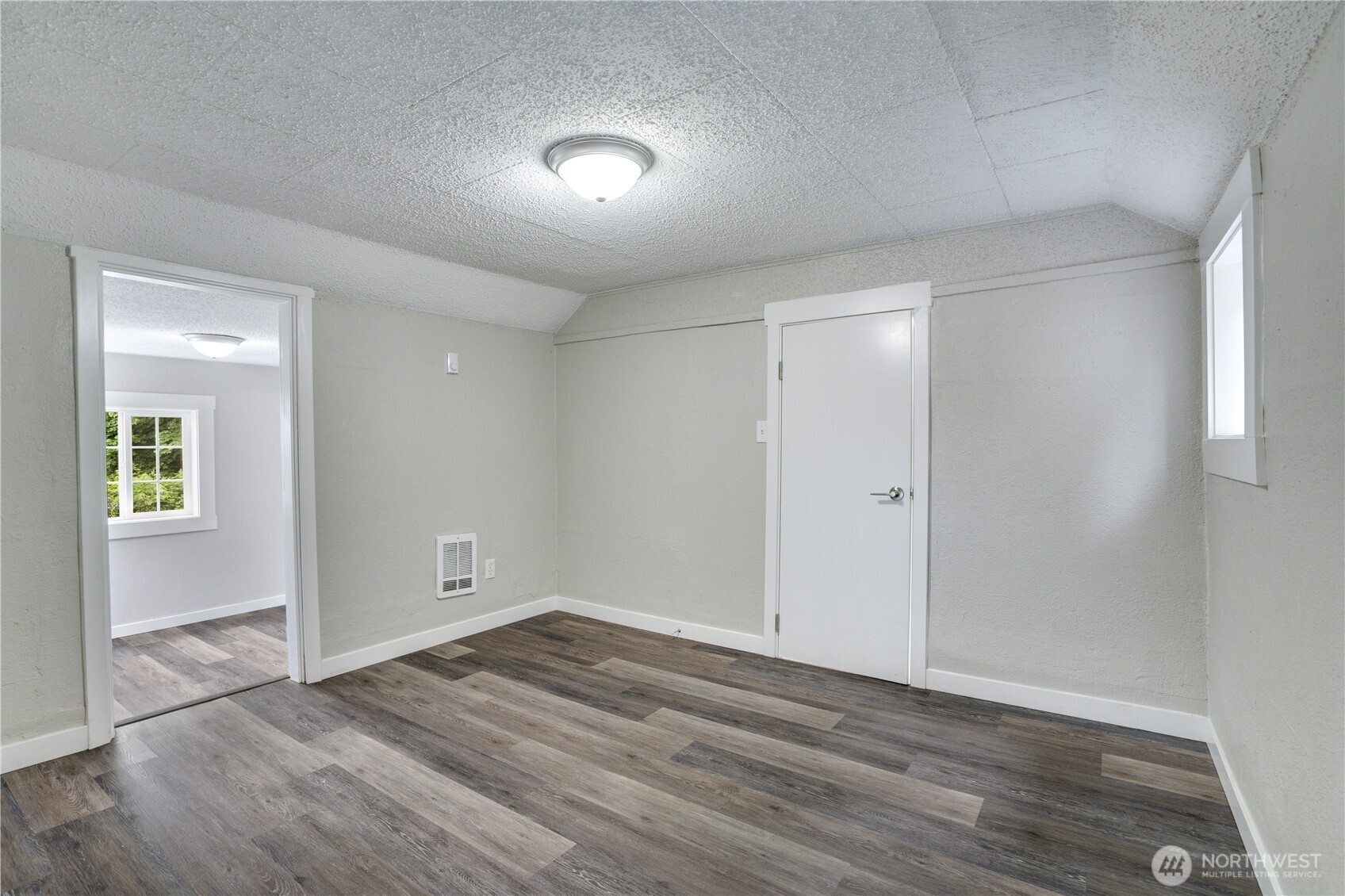 325 N Cambrian Bremerton WA 98312
