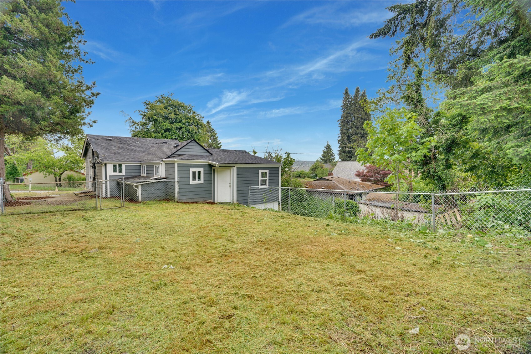 325 N Cambrian Bremerton WA 98312