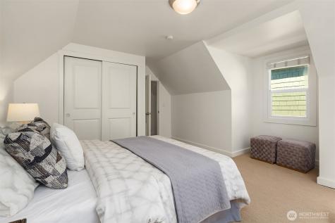 17 W Dravus Street Seattle WA 98119