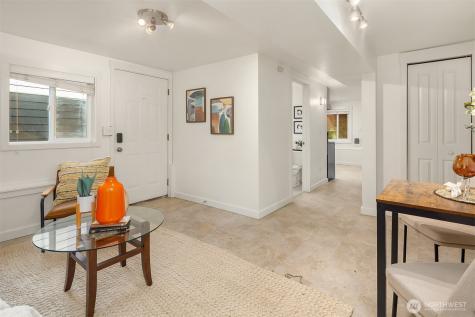 17 W Dravus Street Seattle WA 98119