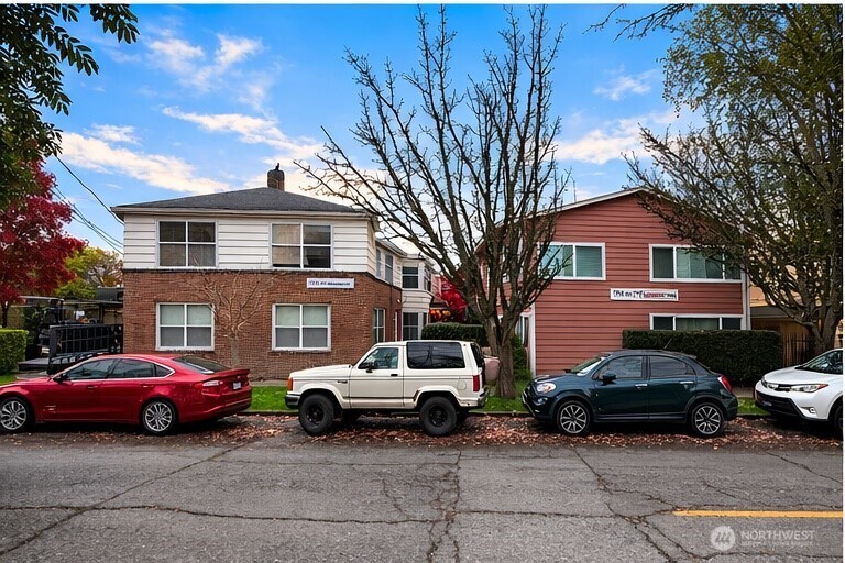 7311 Woodlawn Avenue NE Seattle WA 98115