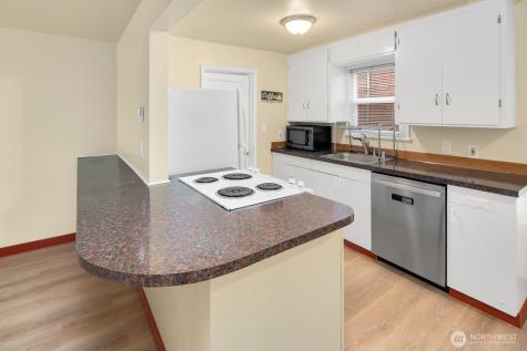 7311 Woodlawn Avenue NE Seattle WA 98115