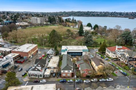 7311 Woodlawn Avenue NE Seattle WA 98115