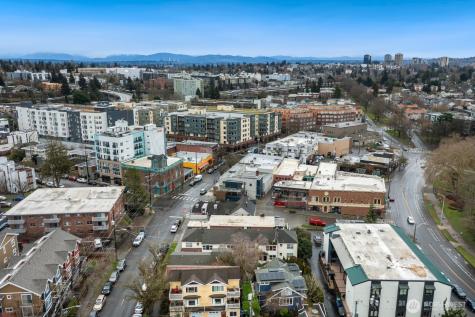 7311 Woodlawn Avenue NE Seattle WA 98115